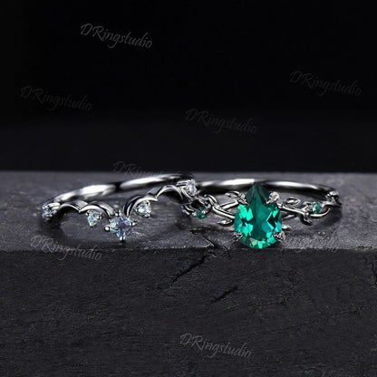 Black Twig Vine Green Emerald Engagement Ring Gothic Black Gold Emerald Bridal Ring Set Celestial Moon Alexandrite Wedding Ring Promise Gift