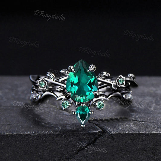 Black Gold Twig Vine Ring Nature Inspired Pear Shaped Green Emerald Engagement Ring Set Gothic Black Floral Wedding Ring May Birthstone Gift