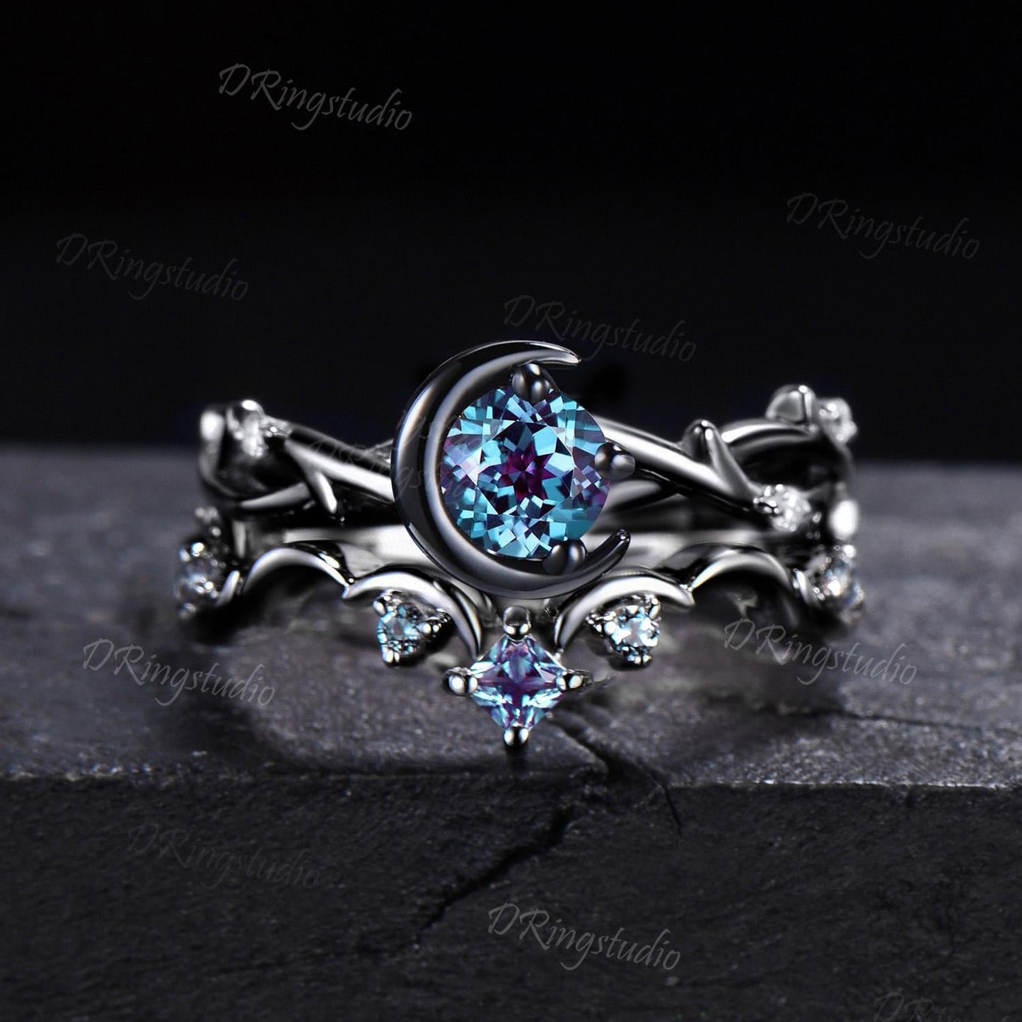 Gothic Black Vine Alexandrite Engagement Ring Celestial Moon Round Alexandrite Wedding Ring Set Black Gold Twig Ring Proposal Gift for Women