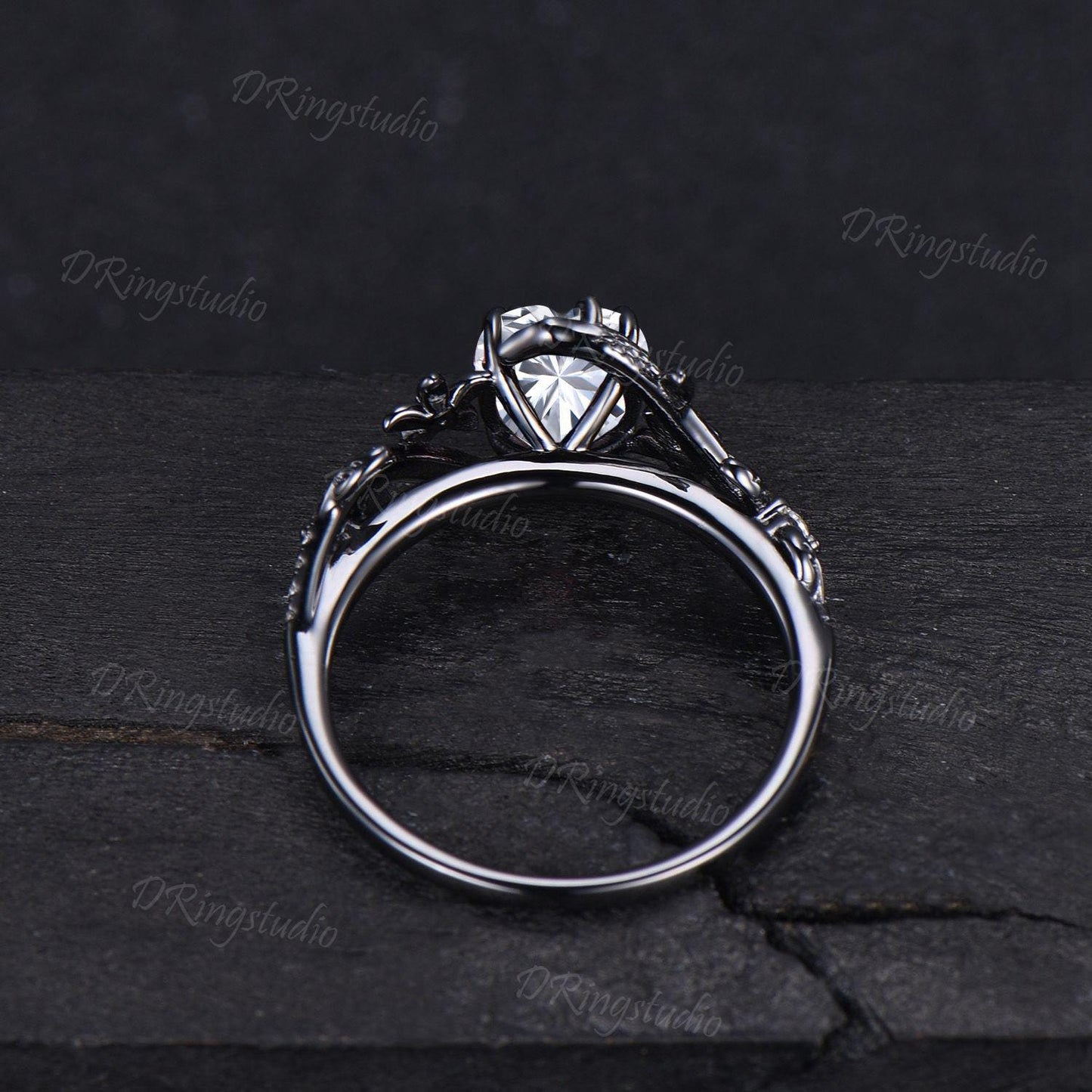 1CT Heart Cut Moissanite Engagement Ring Black Gold Double Snake Ring Cluster Moissanite Diamond Ring Black Flower Wedding Ring Women Gift