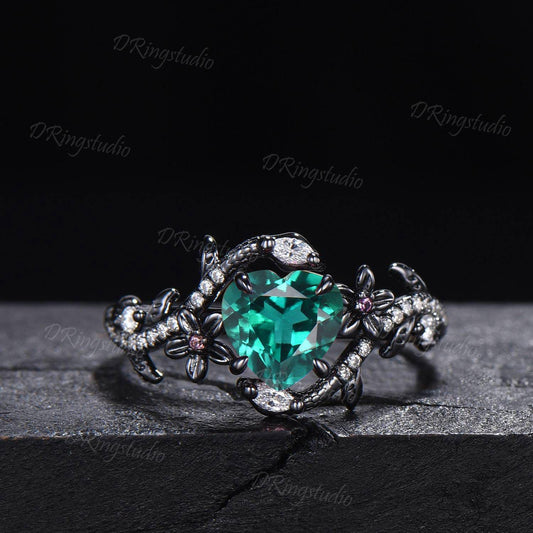 Antique Snake Ring Vintage Heart Cut Green Emerald Engagement Ring Gothic Black Gold Serpent Wedding Ring Black Boho May Birthstone Jewelry
