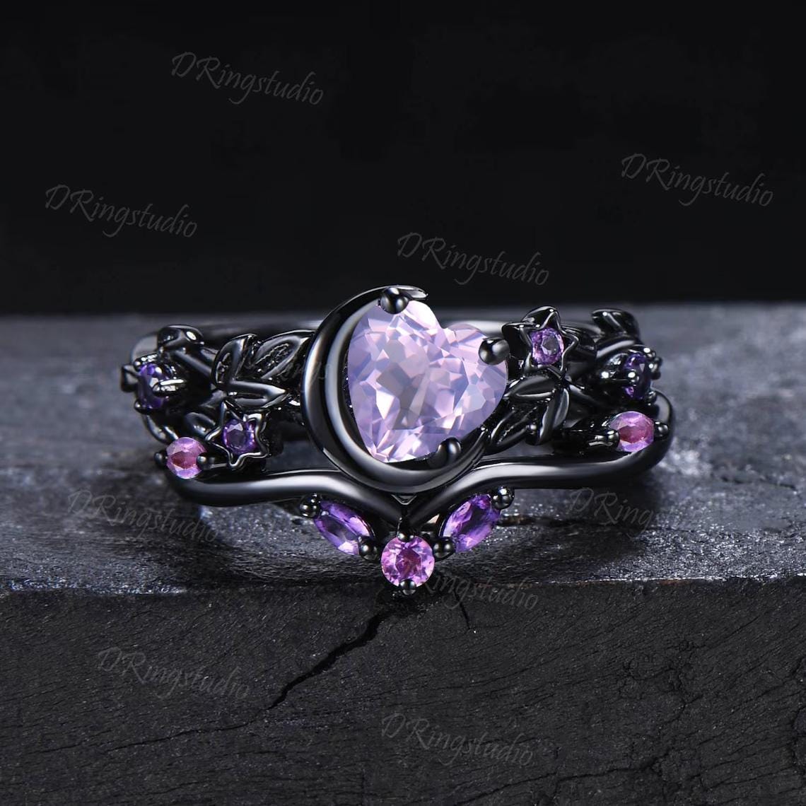 Heart Shaped Lavender Amethyst Engagement Ring Set Black Gold Moon Star Nebula Ring Amethyst Cluster Wedding Ring February Birthstone Ring