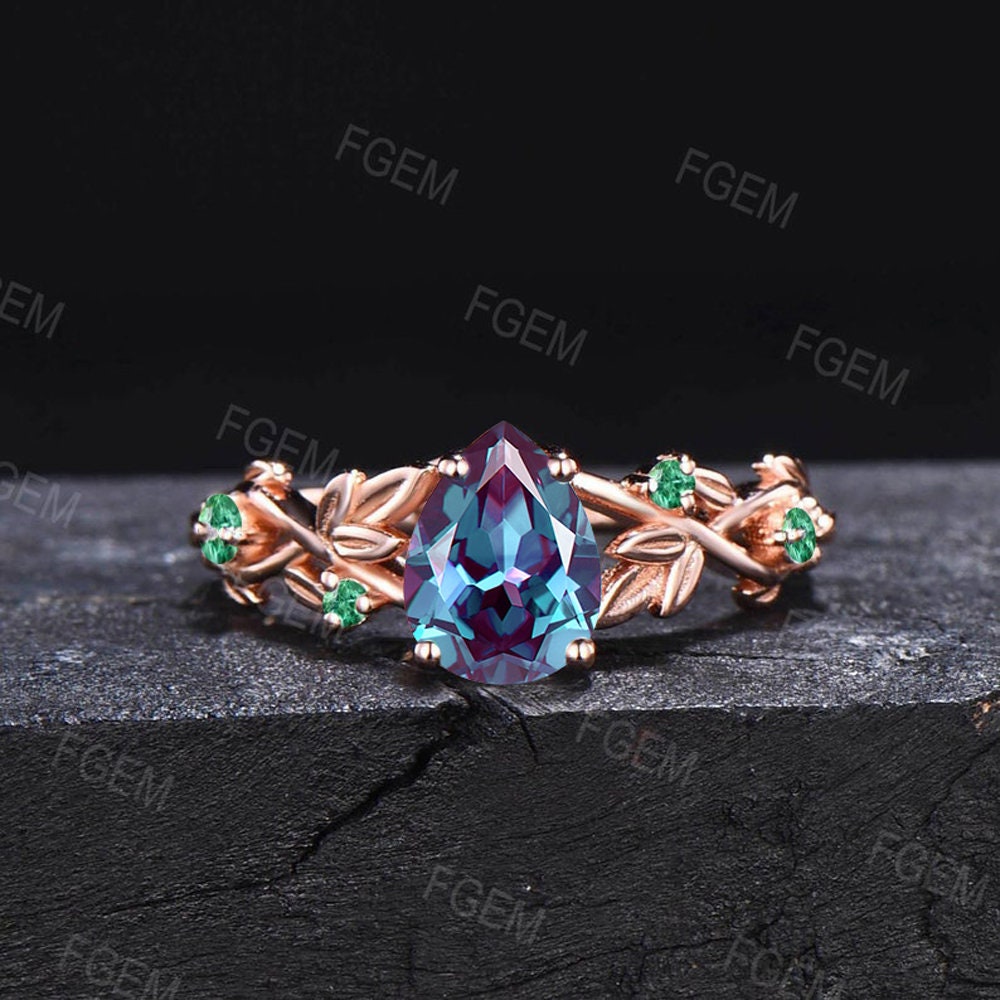 Nature Inspired Alexandrite Leaf Engagement Ring 1.25ct Pear Shaped Color-Change Alexandrite Ring Cluster Green Emerald Leaves Wedding Ring