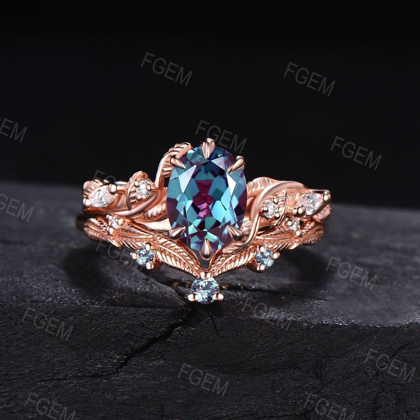 Nature Inspired Alexandrite Ring Set 1.5ct Oval Color-Change Alexandrite Engagement Rings Leaf Moissanite Ring Unique June Birthstone Gifts