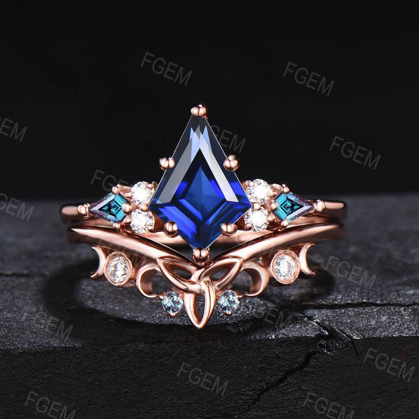 Kite Cut Blue Sapphire Engagement Ring Set Vintage 14K Rose Gold Celtic Alexandrite Bridal Set Unique Promise Ring September Birthstone Gift