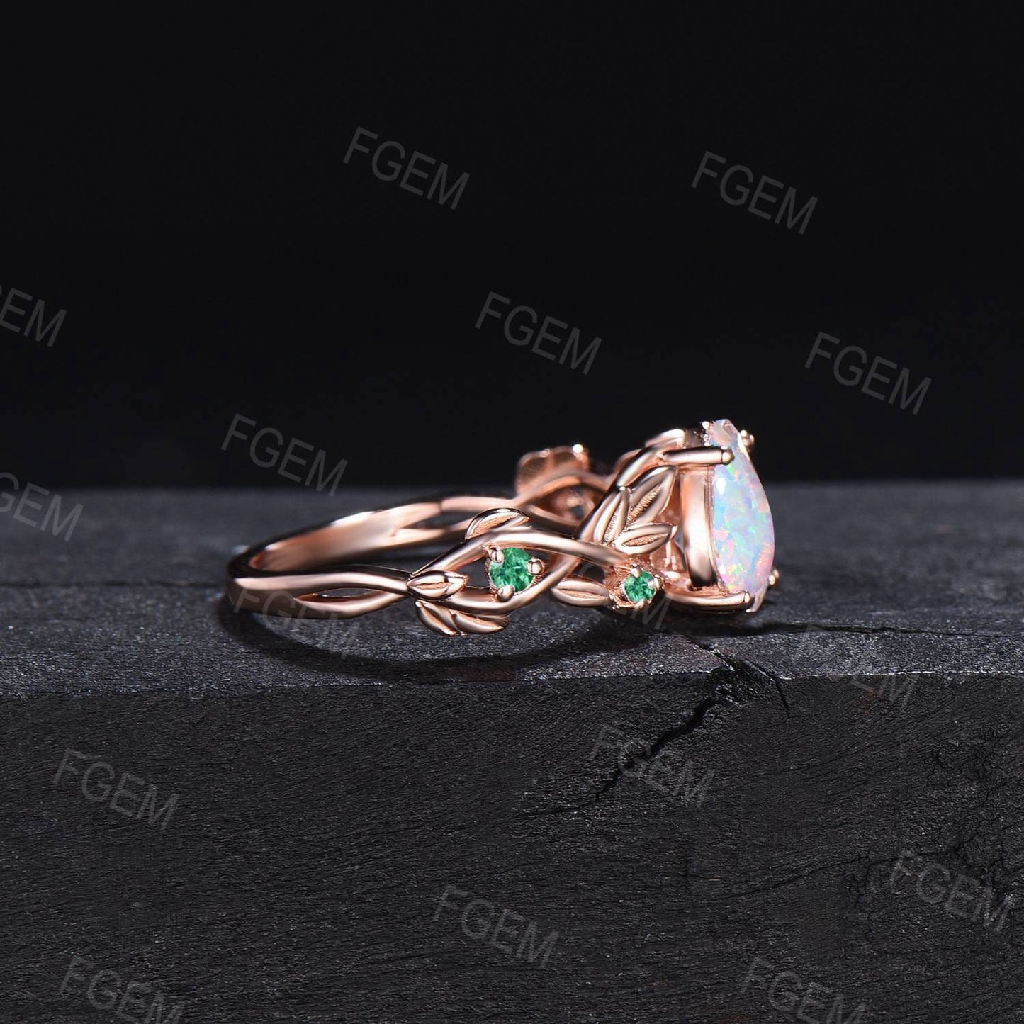 Leaf Opal Engagement Rings Vintage 14K Rose Gold 1.25ct Pear Shaped Unique Nature Inspired Opal Wedding Ring Set Green Emerald Wedding Band