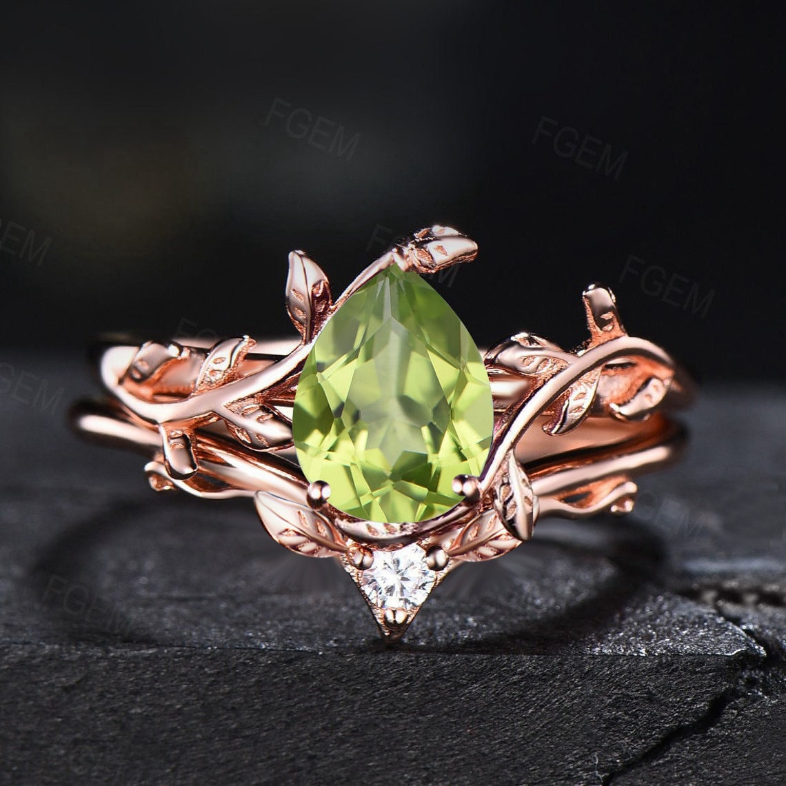 Natural Peridot Ring 1.25ct Pear Shaped Green Gemstone Fine Jewelry Dainty Branch And Leaves Peridot Ring Set Unique Nature Engagement Rings
