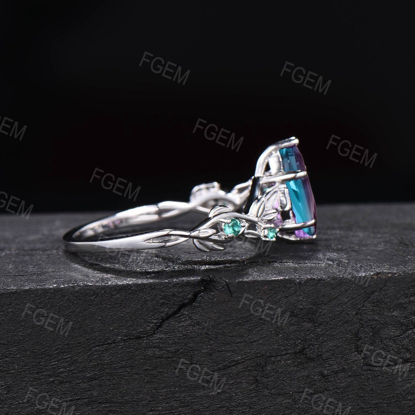 Nature Inspired Color-Change Alexandrite Ring Kite Cut Alexandrite Engagement Ring Leaf Vine Emerald Wedding Ring Unique Promise Ring Women