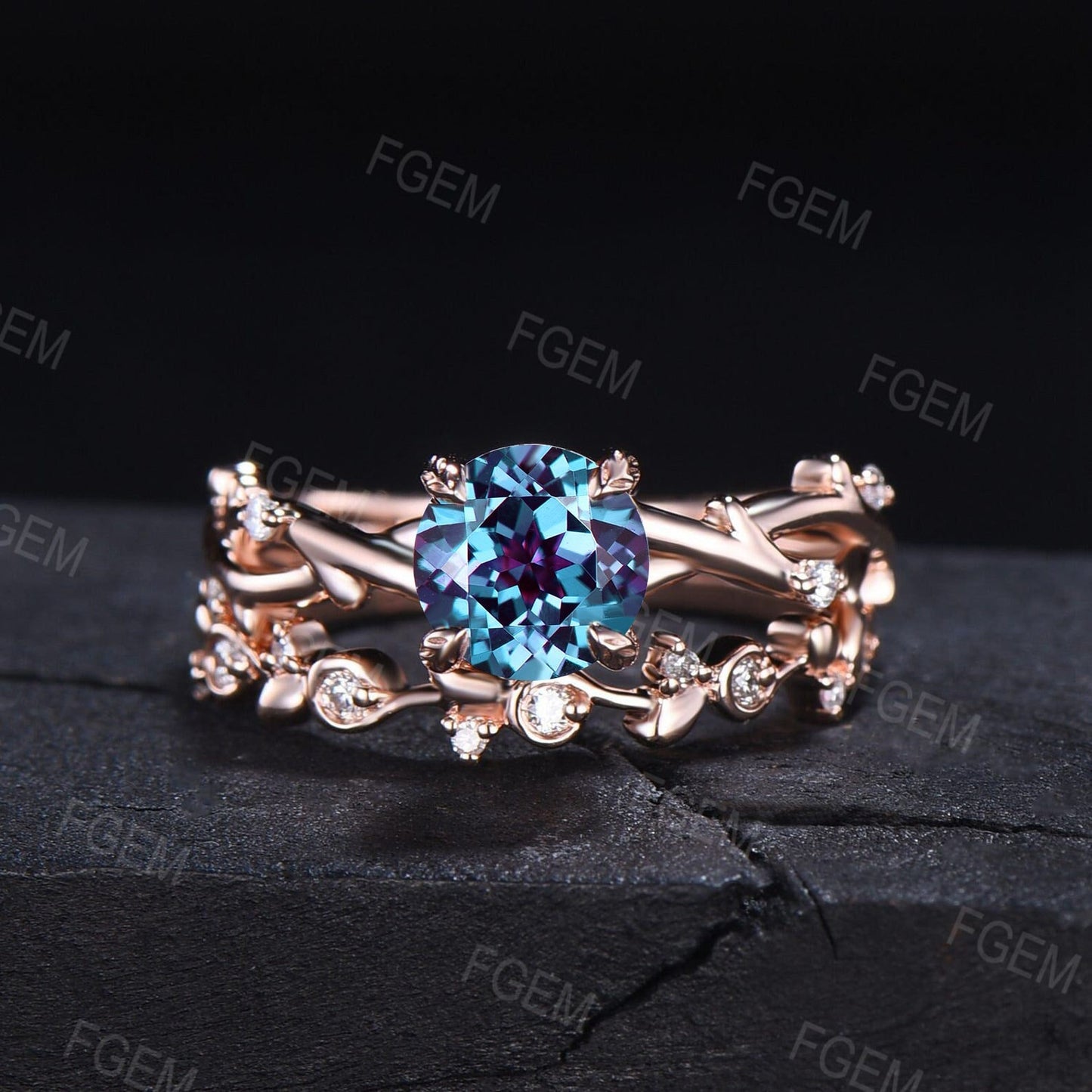 Twig Vine Color-Change Alexandrite Ring 10K Rose Gold Nature Inspired Round Cut Moissanite Alexandrite Ring Set June Wedding Bridal Ring Set