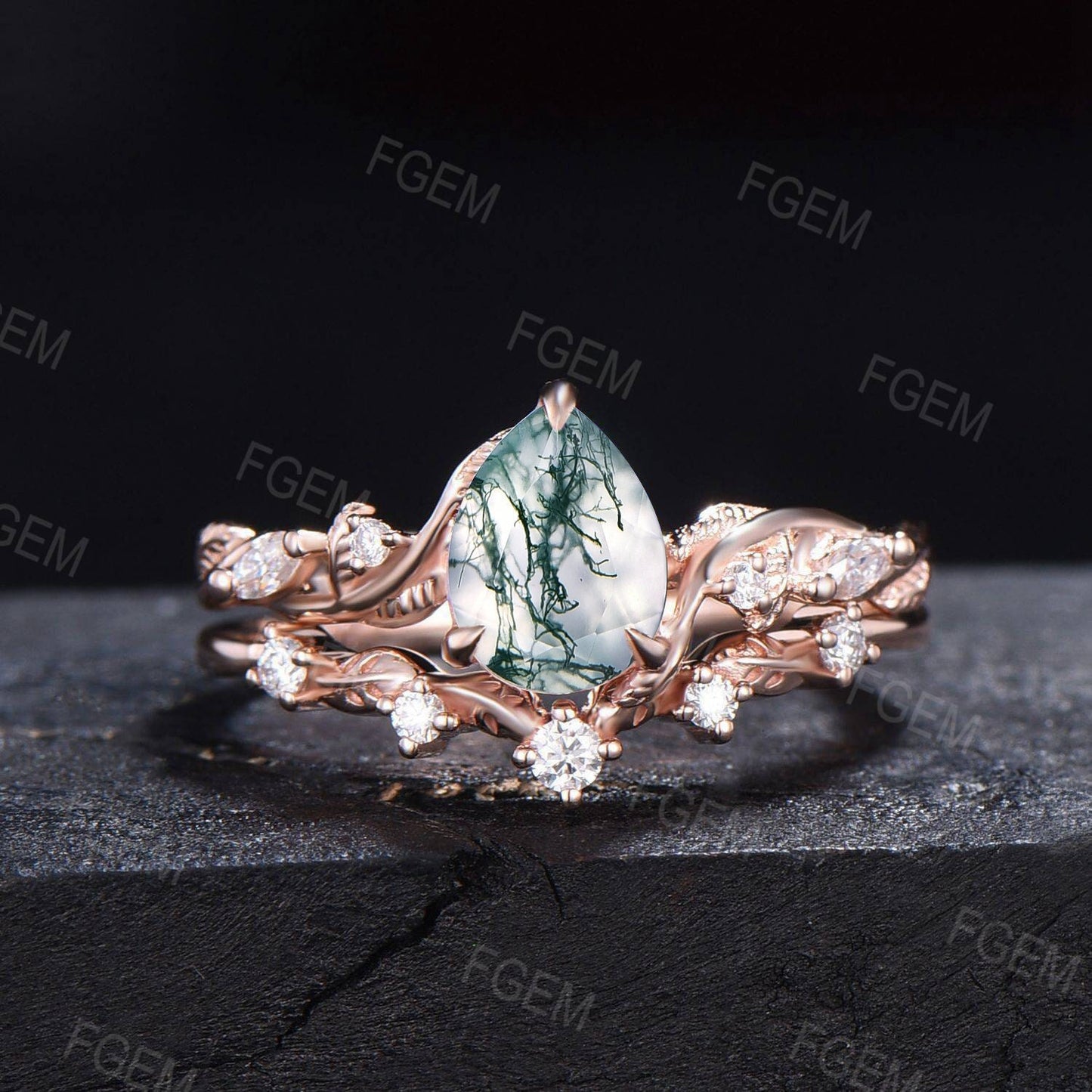 Branch Twig Design 1.25CT Pear Cut Natural Moss Agate Engagement Ring Set Vintage 14K Rose Gold Nature Inspired Moss Moissanite Wedding Ring
