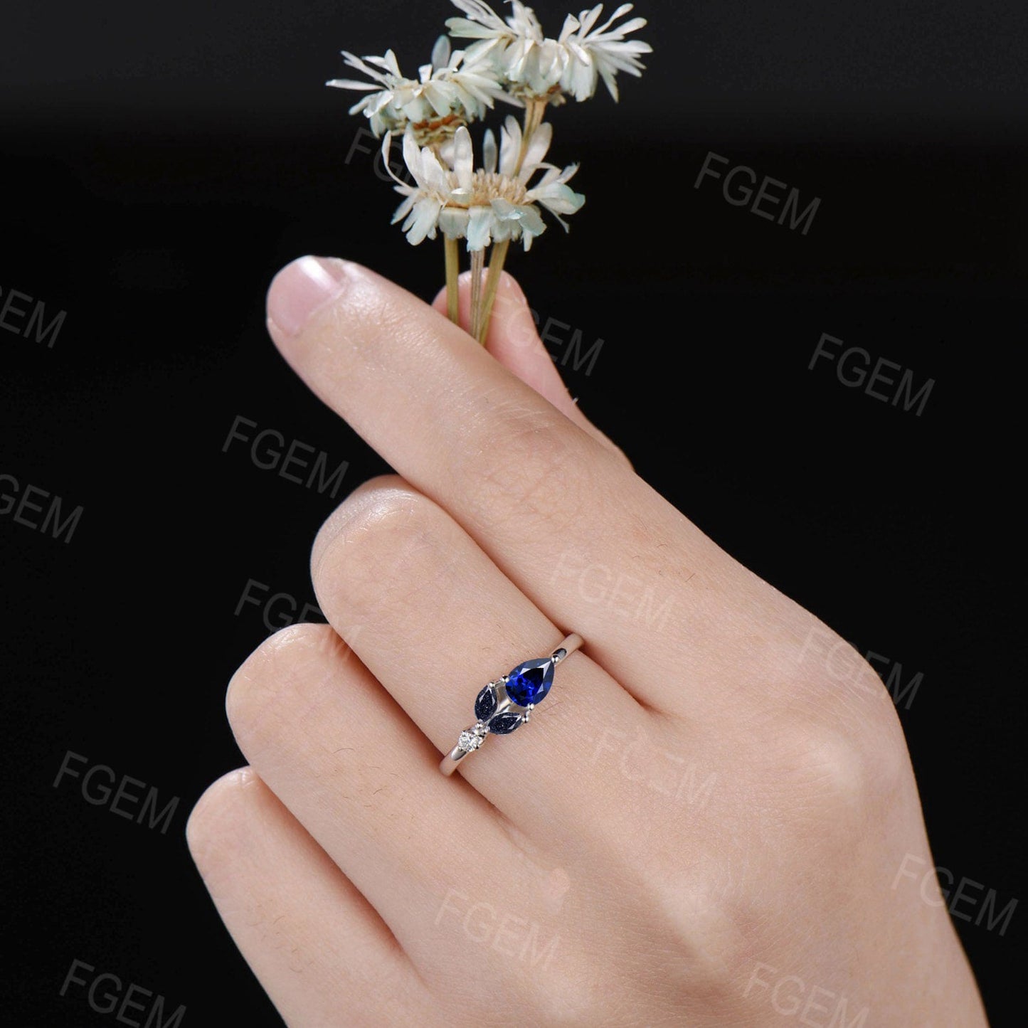 Unique Blue Sapphire Roses Ring Dainty Leaf marquise Galaxy Blue Goldstone Ring September Birthstone Minimalist Wedding Ring Birthday Gifts