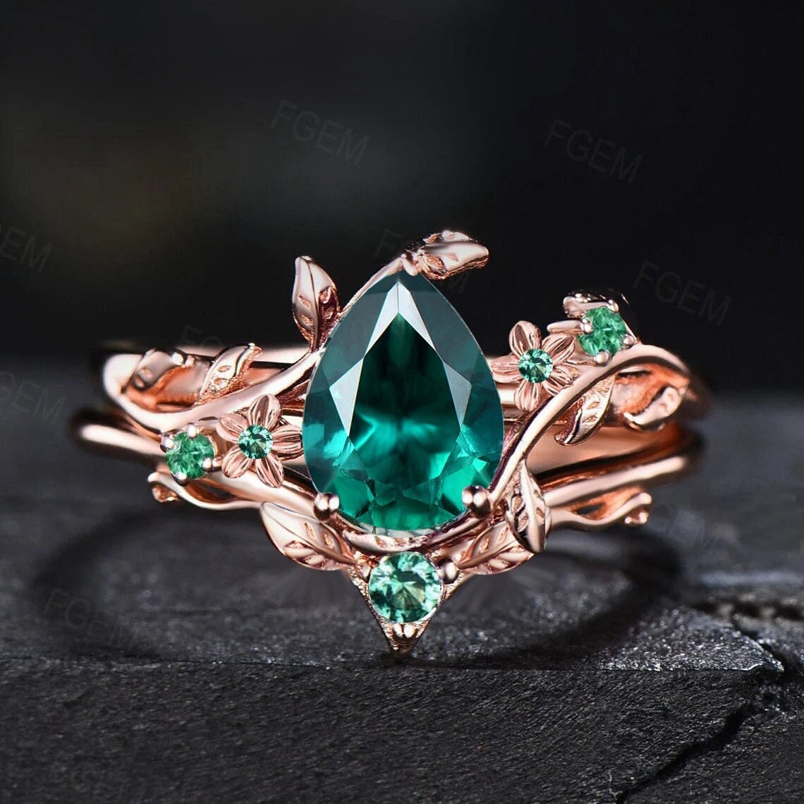 Nature Inspired Rose Flower Green Emerald Engagement Ring Set Branch Leaf Floral Wedding Ring Vintage 1.25ct Pear Cut Green Emerald Ring Set