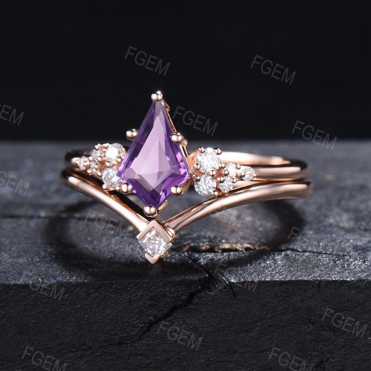 2pcs Amethyst Moissanite Ring Set 14K Solid Gold Natural Crystal Wedding Ring Set Kite Cut Purple Stone Engagement Ring Unique Bridal Set