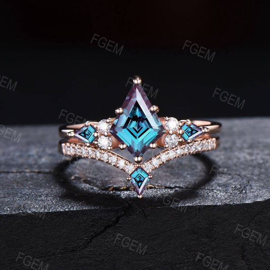 Unique June Birthstone Wedding Ring Set Vintage 10K/14K/18K Rose Gold Kite Alexandrite Moissanite Bridal Ring Set Anniversary Promise Gifts